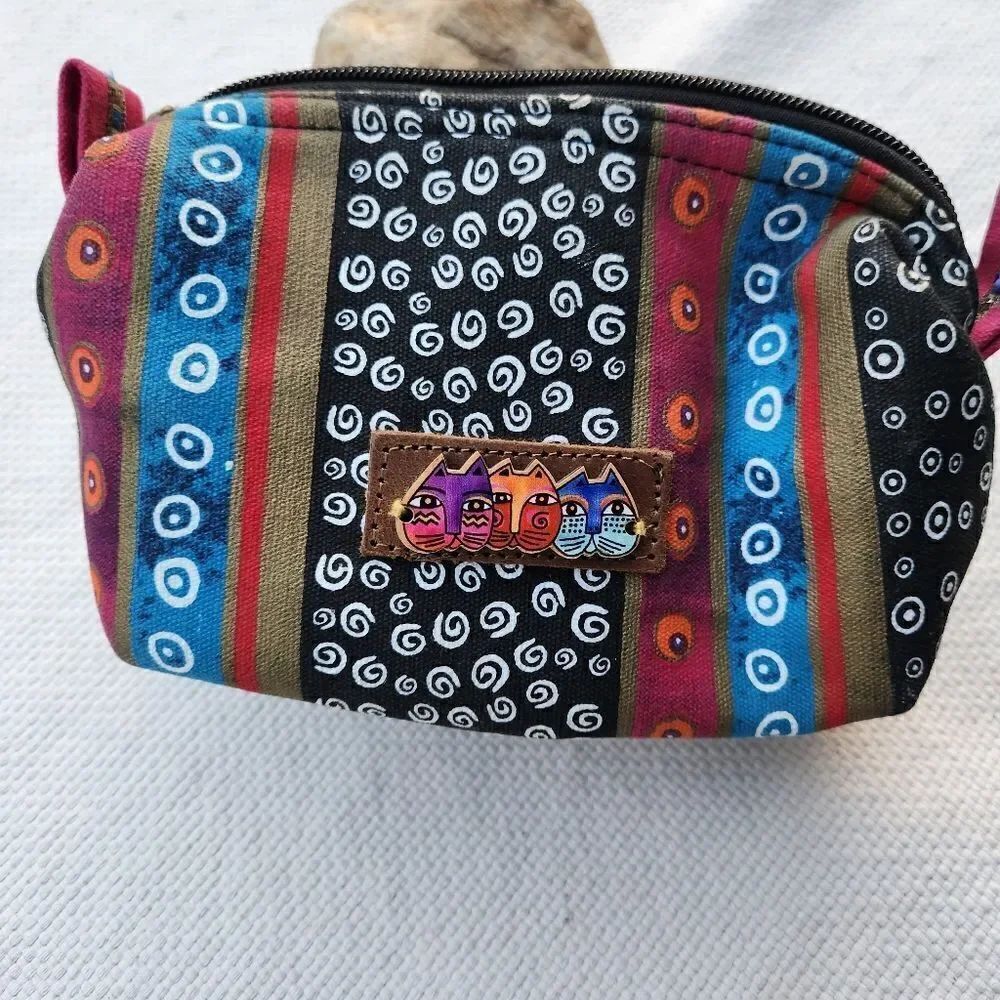 Laurel burch accessories pouch